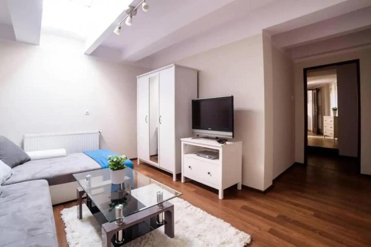 Urban Nest Apartments Szewska 21-19 Krakow Ngoại thất bức ảnh